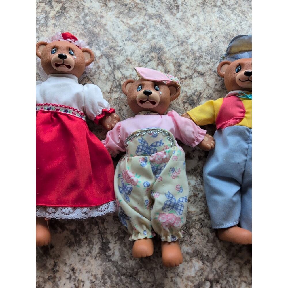 3 Vintage (WAY OUT TOYS OF NY) 9" PVC RUBBER BEARS, Mama Papa And Baby - Picture 2 of 10